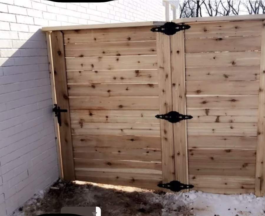 Cedar gate installation